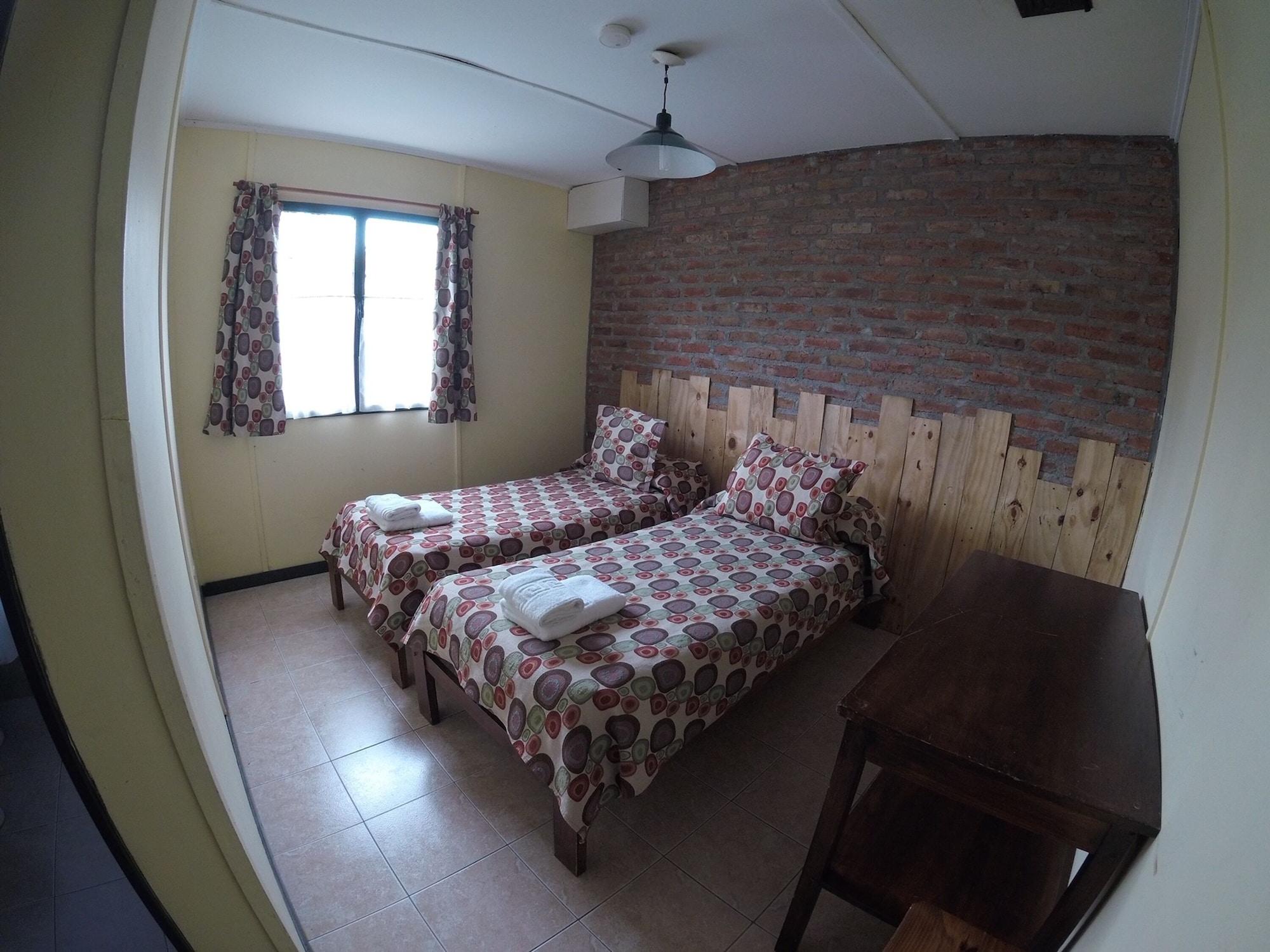 Hostel Los Pioneros El Calafate Luaran gambar