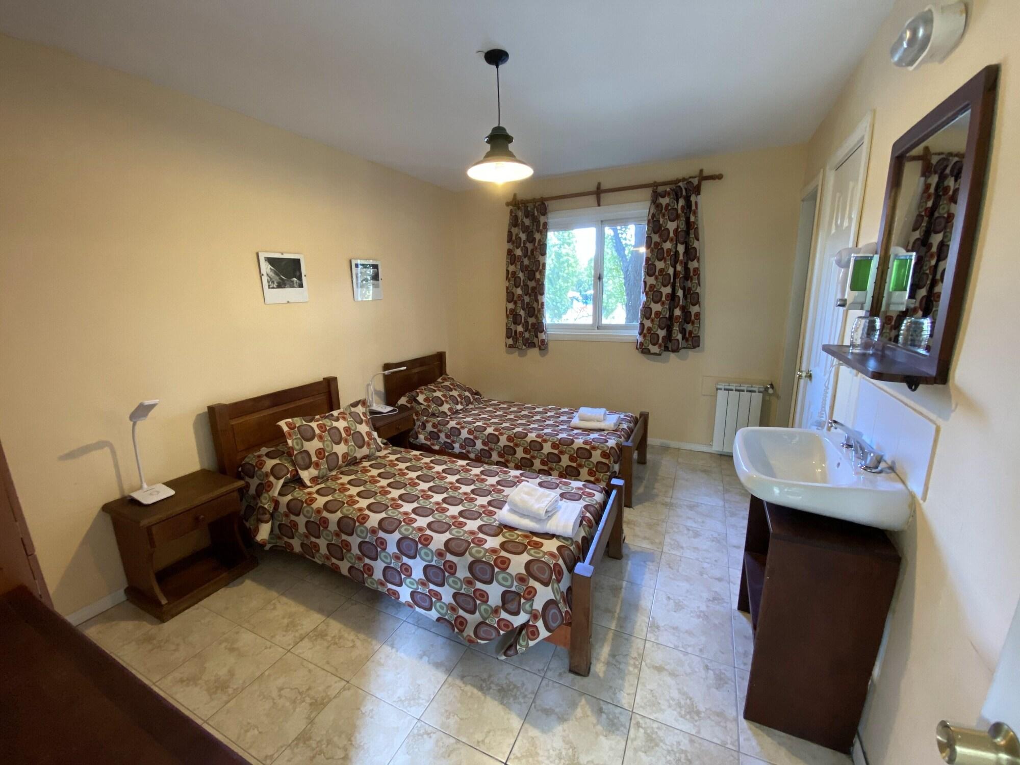 Hostel Los Pioneros El Calafate Luaran gambar