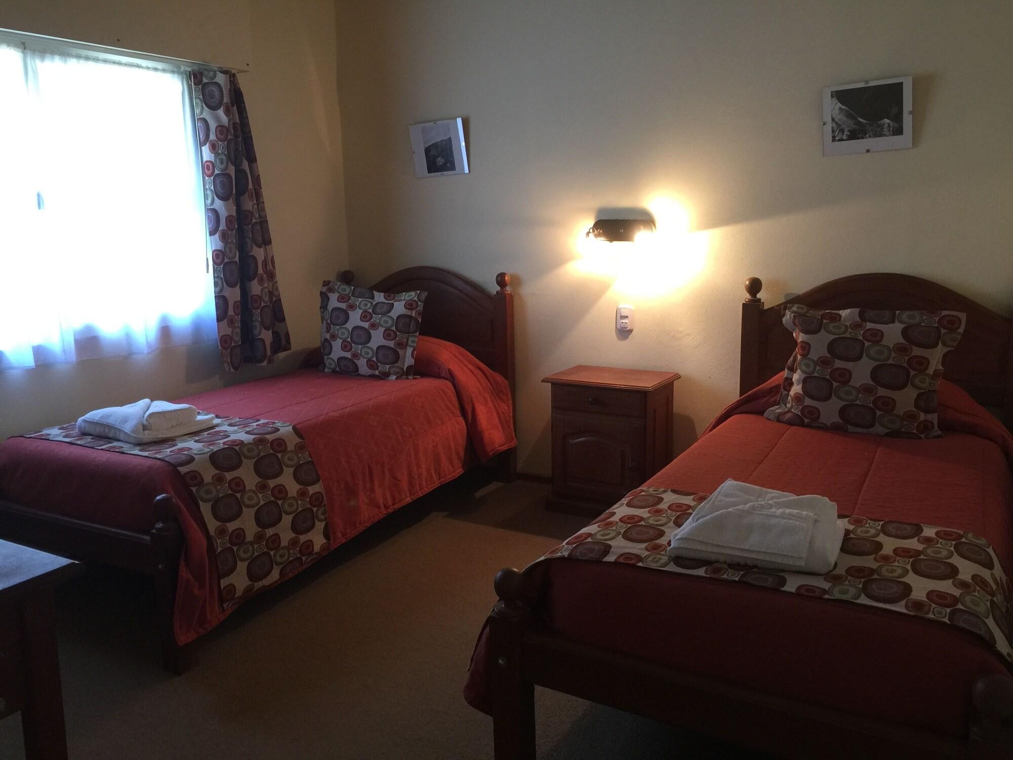 Hostel Los Pioneros El Calafate Luaran gambar