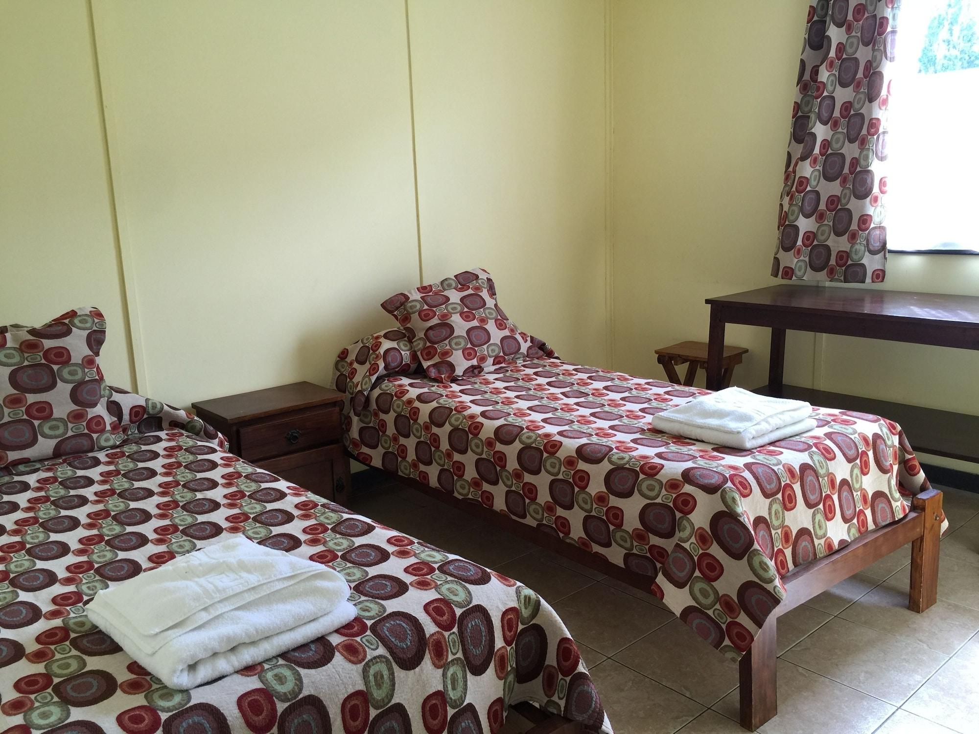 Hostel Los Pioneros El Calafate Luaran gambar