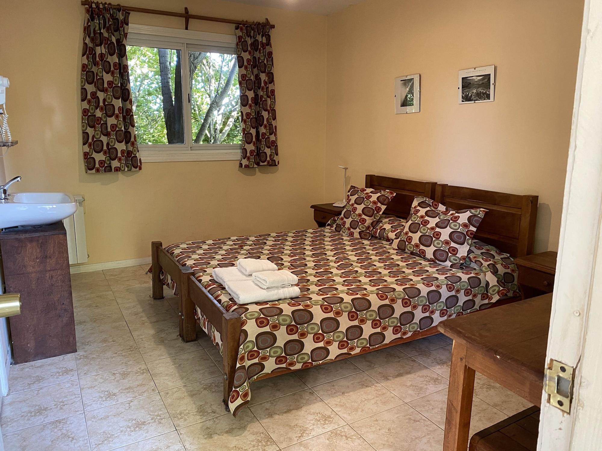Hostel Los Pioneros El Calafate Luaran gambar