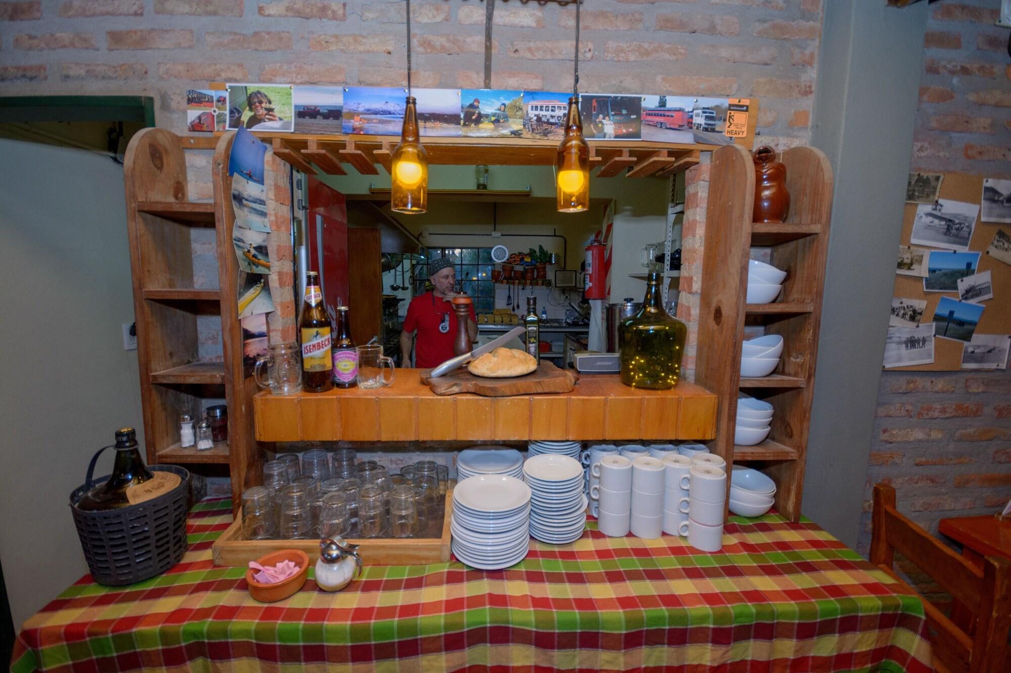 Hostel Los Pioneros El Calafate Luaran gambar