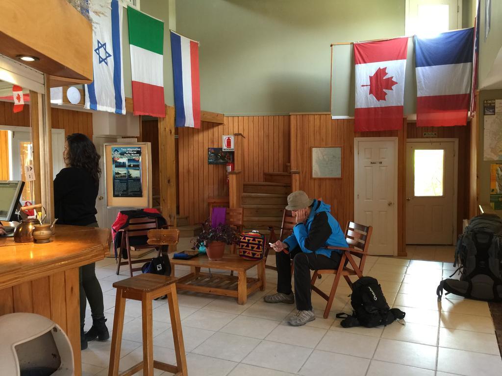 Hostel Los Pioneros El Calafate Luaran gambar