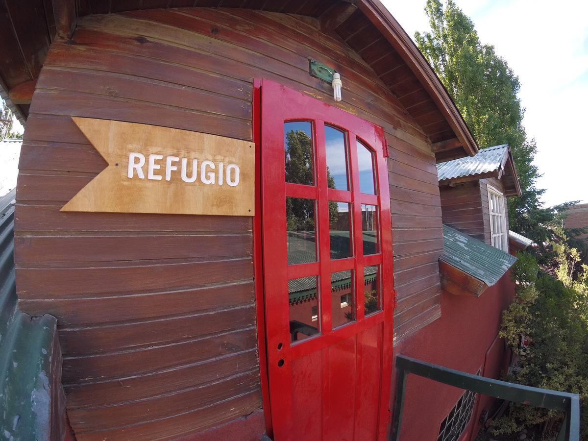 Hostel Los Pioneros El Calafate Luaran gambar