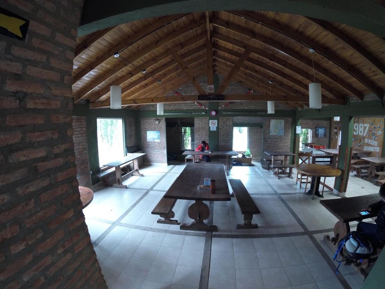 Hostel Los Pioneros El Calafate Luaran gambar