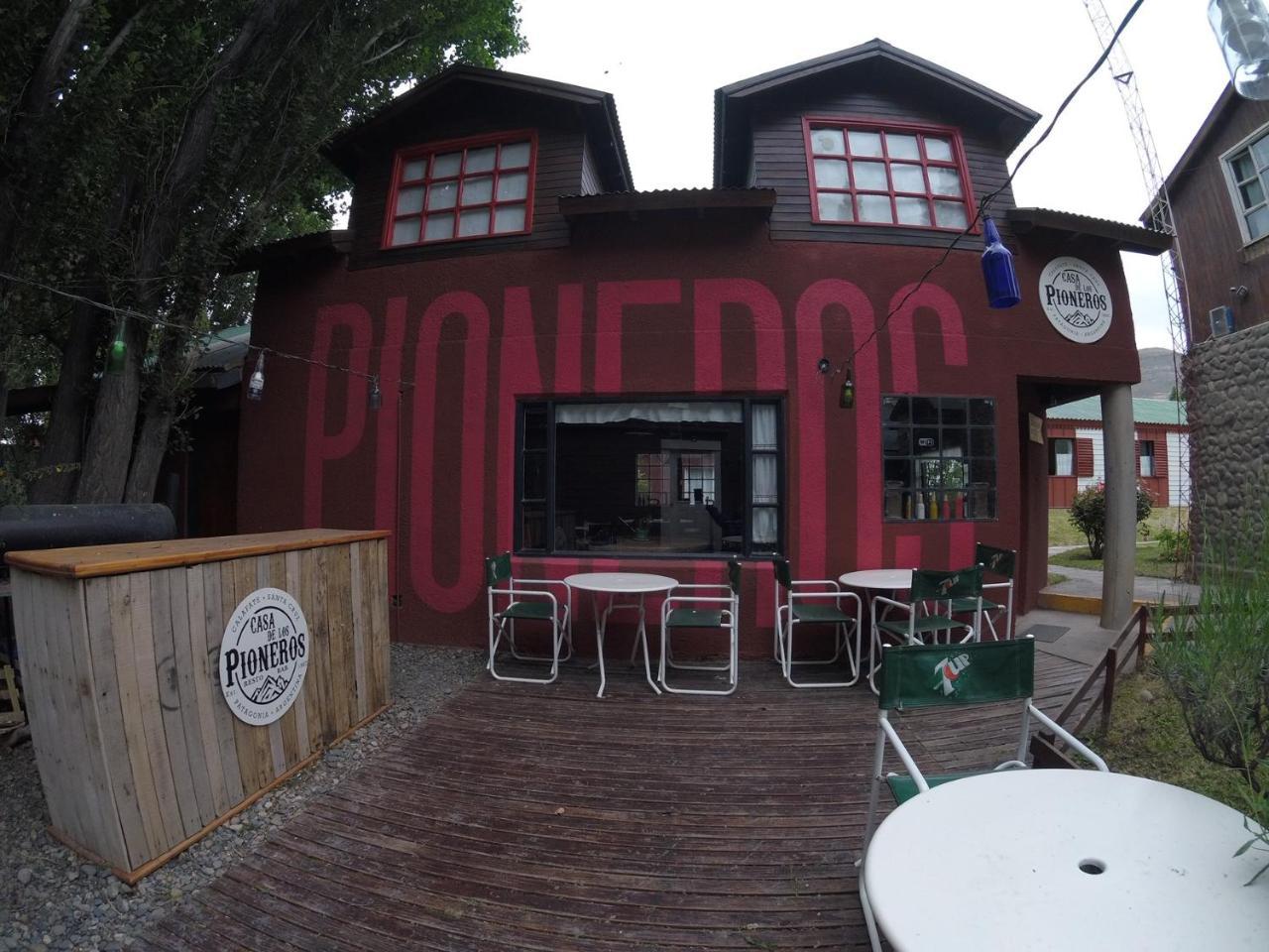 Hostel Los Pioneros El Calafate Luaran gambar