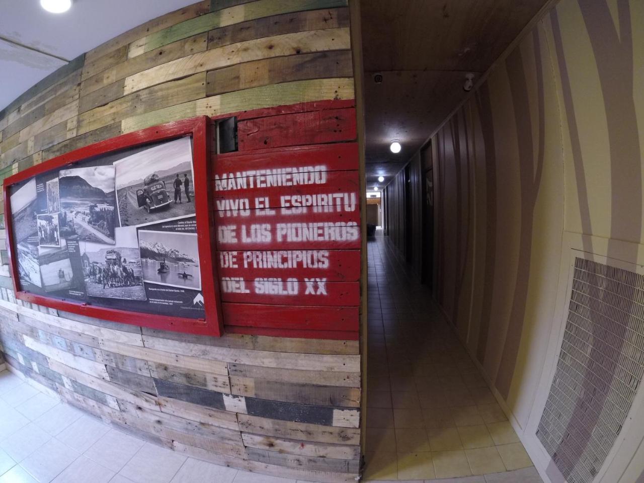 Hostel Los Pioneros El Calafate Luaran gambar