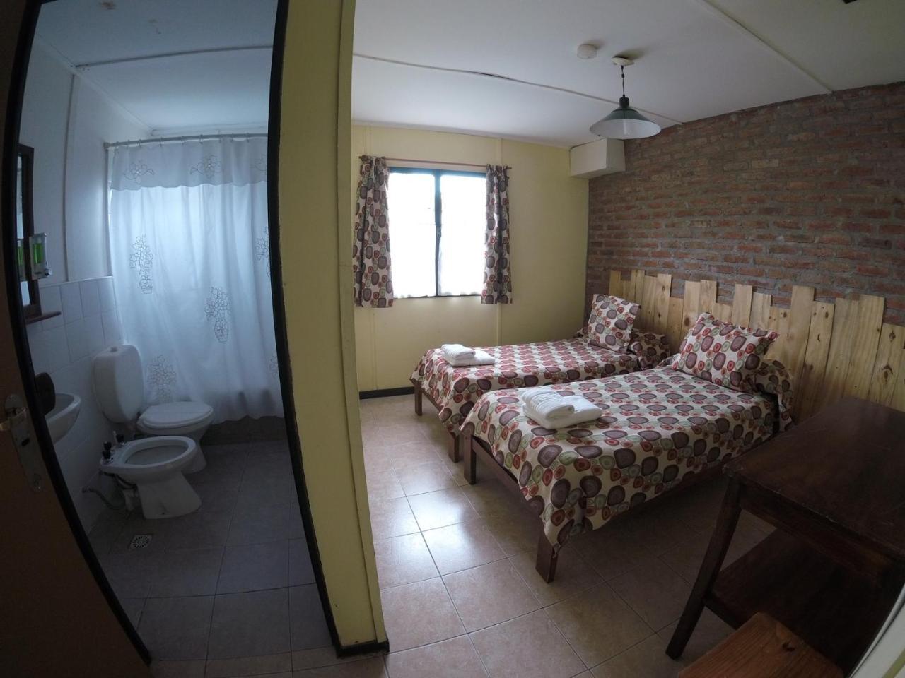 Hostel Los Pioneros El Calafate Luaran gambar