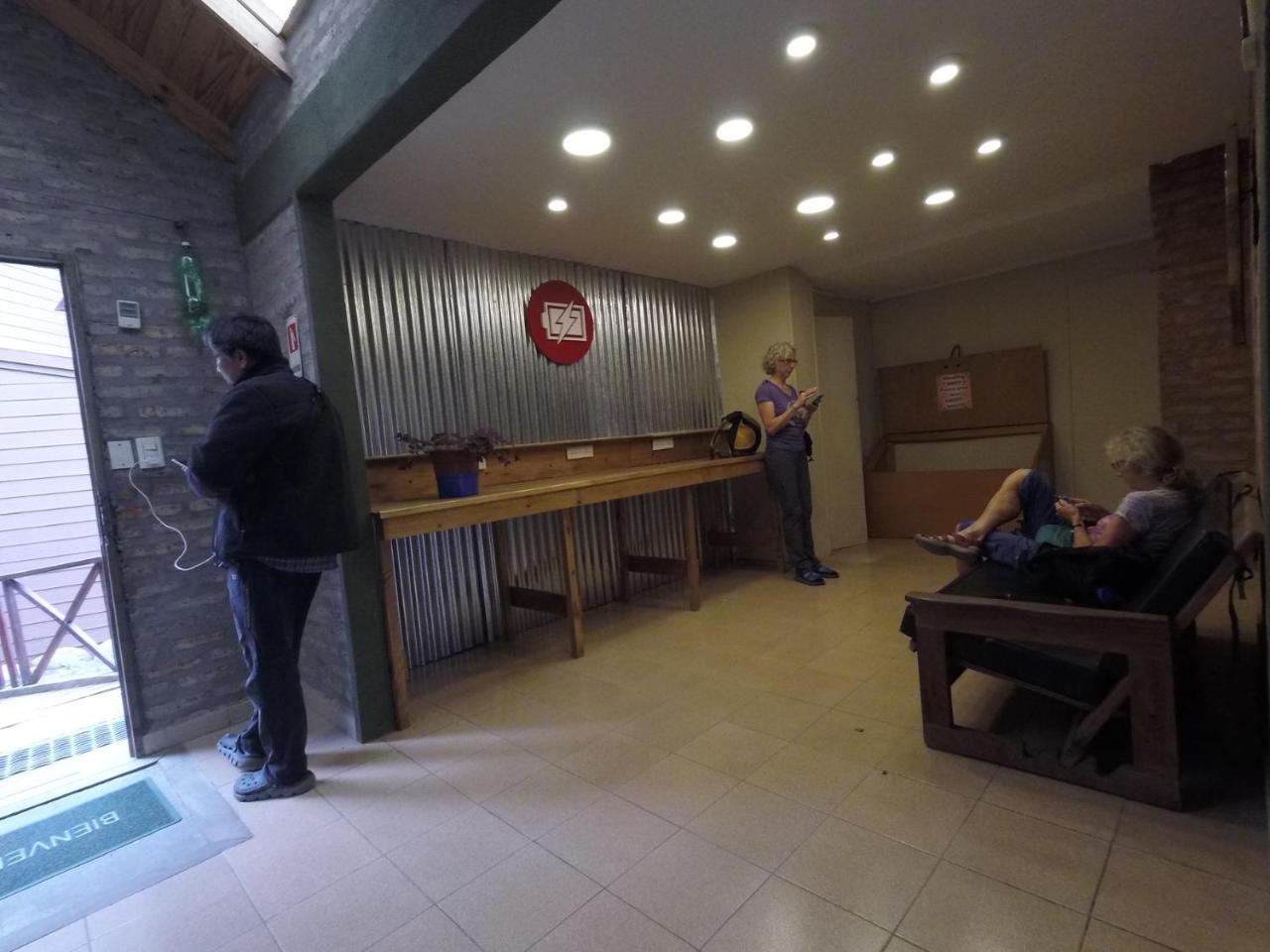 Hostel Los Pioneros El Calafate Luaran gambar